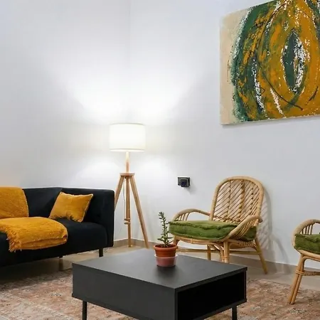 Across From The Turia Modern شقة *